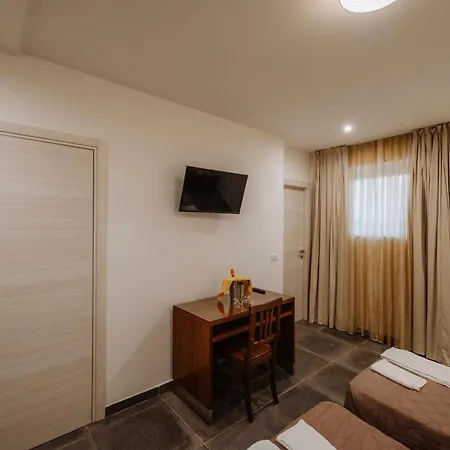 Hotel apartamentowy Nidi