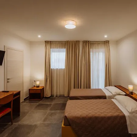 Nidi Hotel apartamentowy *